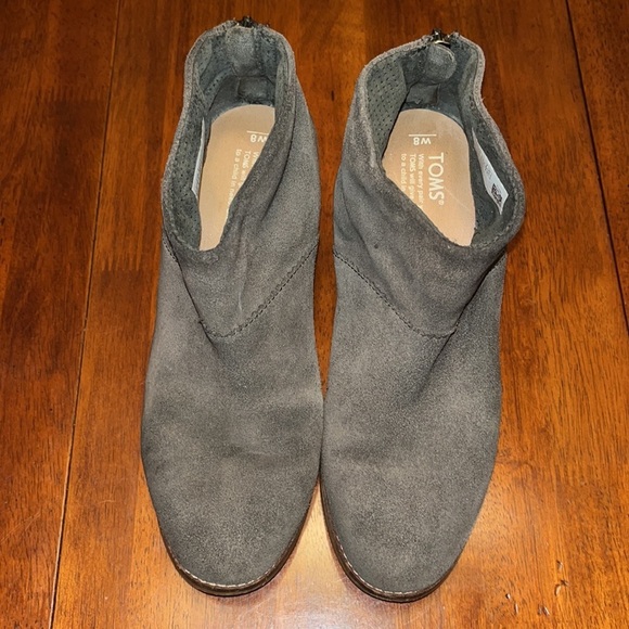 Toms Leila suede ankle boots gray-green color women’s sz 8 zip with tassles - Picture 5 of 9